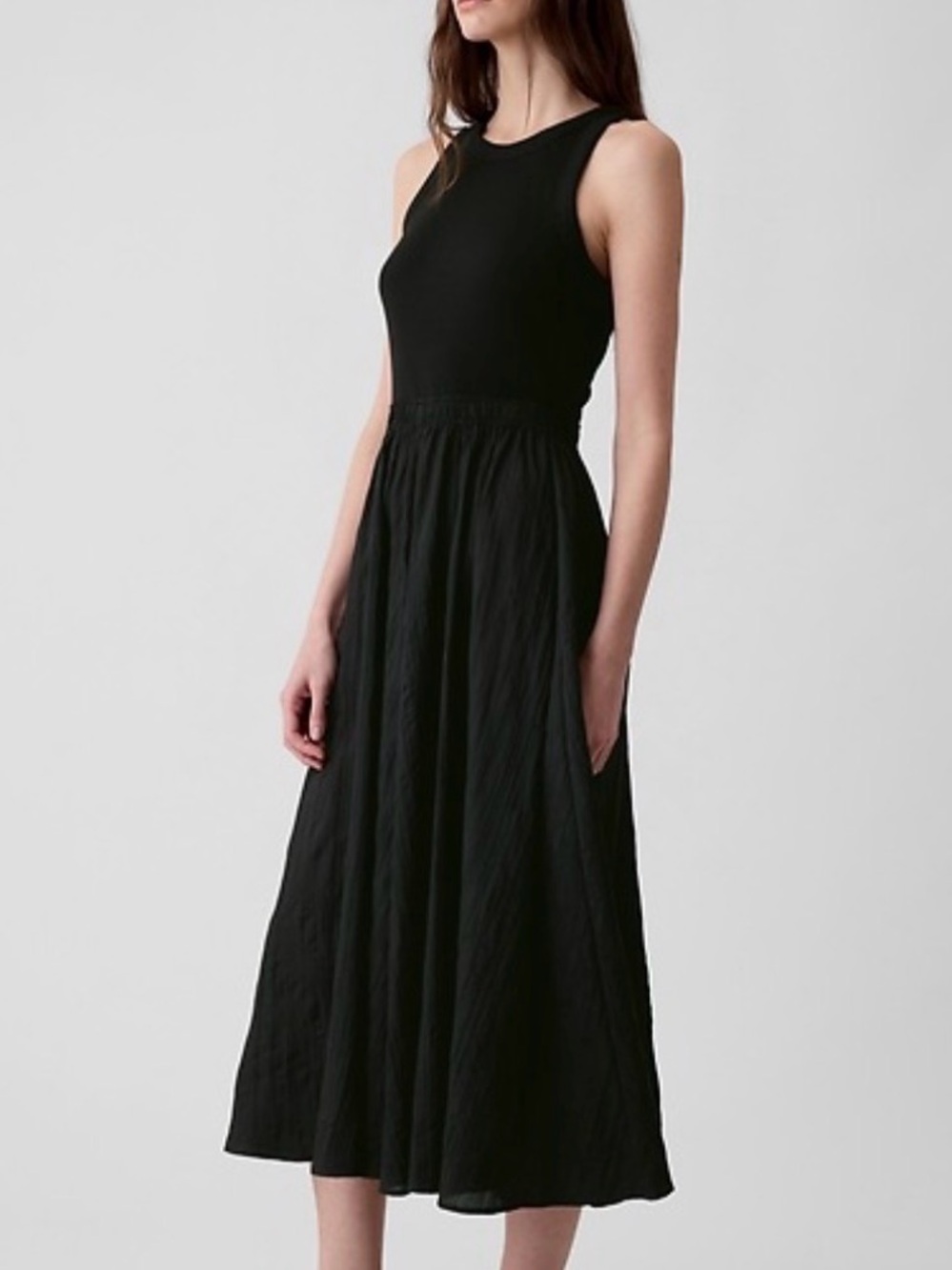 GAP Textured Crinkle Mixed Media Black Midi Dress Sleeveless Medium Minimalist